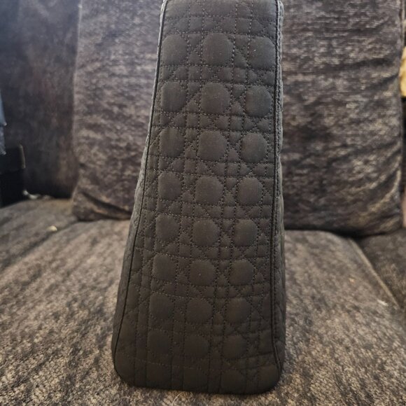 Lady dior medium nylon top handle bag - Picture 4 of 16